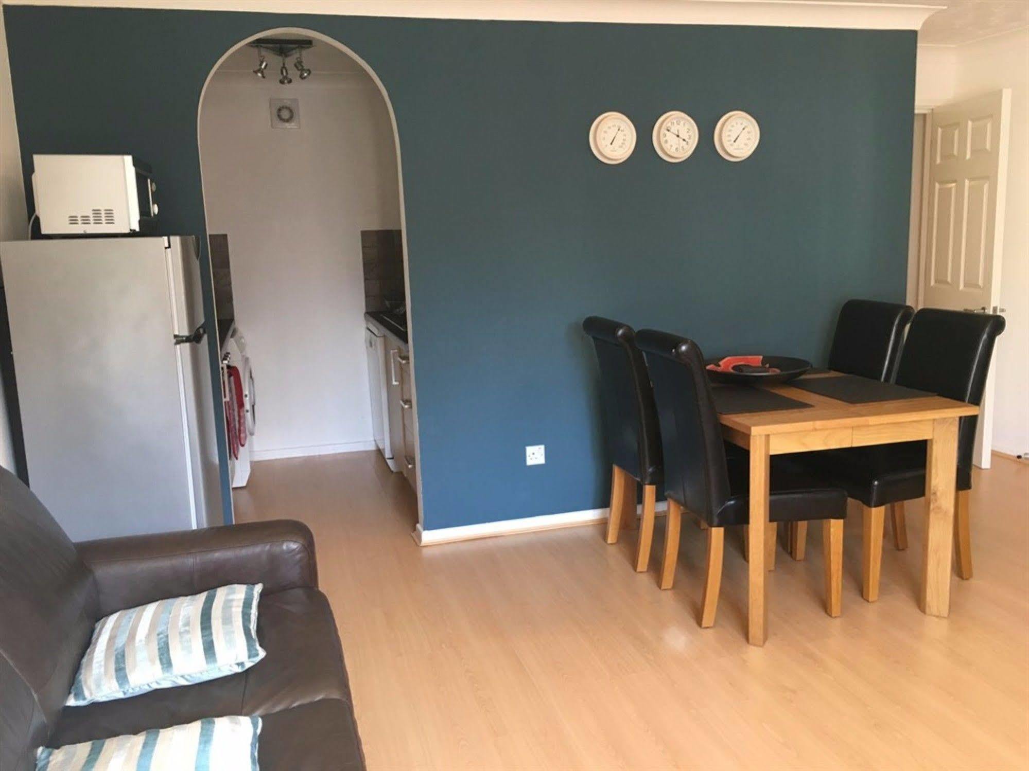 Chamberlin Court Apartment เคมบริดจ์ ภายนอก รูปภาพ